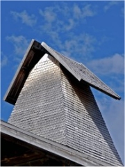 Grande cheminée appelée Tuyé ou Tué
Photo : © D. Bringard