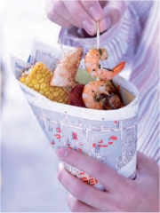 La cuisine à emporter et tout ce que l'on mange dans la rue !
Photo : © Christophe Doucet