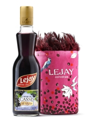 Lejay Lagoute lance la crème de cassis dans son fourreau de fêtes
Photo : DR