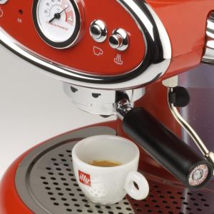 FrancisFrancis! X6 Trio d'illycaffè, une nouvelle machine à espresso