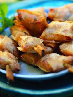 Brochettes thaï aux crevettes et curry rouge,
Cuisine Evasion