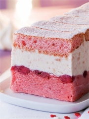 Bûche glacée fraise Champagne biscuit de Reims, François Théron