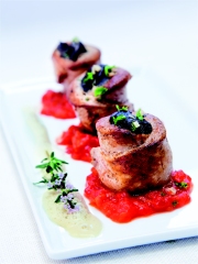 Aiguillettes de Canard aux Escargots de Bourgogne et Aïgo Boulido
Photo : © Ilan Waiche / CICAR