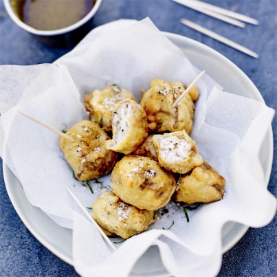 Beignets de cervelle d'agneau, sauce vinaigrée aux épices
Photo : © INTERBEV / Produits Tripiers / JC Amiel
