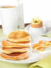 Blinis au Comté, oeufs à la coque
Photo : © Studio Vision