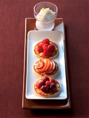 Blinis au sucre, fruits caramélisés
Photo : © Laurent Rouvrais / CEDUS