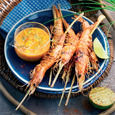 Brochettes de gambas grillées et crème à la mangue
Photo : © Patricia Kettenhofen