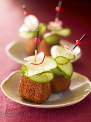 Brochettes de Rigotte de Condrieu panée
Photo : © CIFC &ndash; Centre d'information des fromages de chèvre