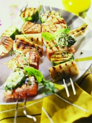Brochettes de Saumon de Norvège et beurre de basilic
Photo : © Centre des Produits de la Mer de Norvège