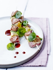 Brochettes de veau au citron et aux asperges
Photo : ©  J.C Amiel / O.Souksis Savanh