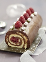 Bûche roulée Chocolat, Framboise biscuit, coco citron vert
Photo : © Syndicat du chocolat