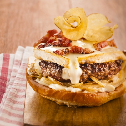 Burger façon tartiflette
Photo : © Le Camion qui Fume