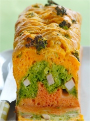 Cake aux légumes, fromage et jambon
Photo : © Marque Repère