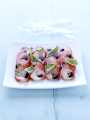 Recette Carpaccio de fraises, balsamique et basilic