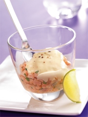 Chaud froid de tartare de saumon au sabayon parfumé aux épices
Photo : © Régilait