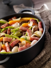 Cocotte de boeuf petits légumes et lardons