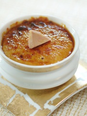 Crème brûlée au foie gras et fruits secs concassés
Photo : © Marque Repère