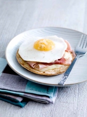 Crêpe Vonnassienne complète au sarrasin
Photo : © Philippe Vaures Santamaria - Stylisme : Caroline Wietzel