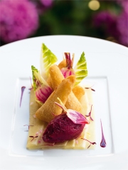 Recette Croquettes de Raclette du Valais AOC, jeune navet en aigre-doux, sorbet betterave