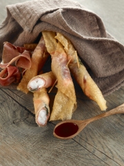 Croustillant de Langoustines relevé au jambon Consorcio Serrano, réduction d'agrumes
Photo : © Serrano Label Consorcio