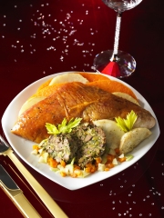 Dinde fermière Label Rouge rôtie et farcie aux foies de volaille
Photo : © Volailles Label Rouge