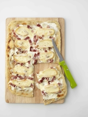 Flammekueche au Reblochon
Photo : © SIR - F. Waldman