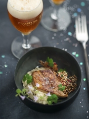 Recette Foie gras poêlé, purée de topinambour, tuile au sésame