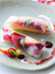 Fruits d'été en rouleau de printemps, coulis fraîcheur à la confiture
Photo : © Bonne Maman/F. Mantovani