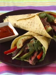 Tortilla d'onglet grillé, sauce salsa
Photo : © Confédération Nationale de la Triperie Française (CNTF)