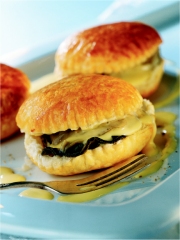 Petits feuilletés d'huîtres au Pineau des Charentes