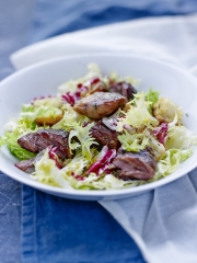 Joues de porc croustillantes à l'ail et aux aromates
Photo : © INTERBEV / Produits Tripiers / Jean-Claude Amiel