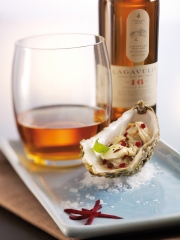 Huître au mascarpone, betterave rouge et vinaigre balsamique