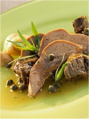 Fricassée de langues et joues d'agneau aux câpres et à l'estragon
Photo : © Confédération Nationale de la Triperie Française (CNTF)