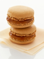 Macaron caramel au beurre aux cristaux de sel de mer
Photo : © Grand Fermage