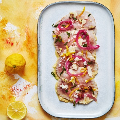 Mi-Cuit de Veau Façon Tonnato, Yuzu et Amandes Croquantes
Photo : ©  Amélie Roche / Veau de la Pentecôte