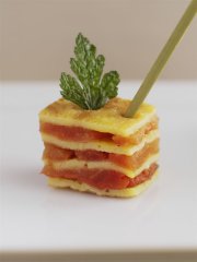 Recette Mille-feuilles d'omelette au péquillos