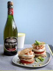 Mille-feuilles croustillant Tomate et Mozzarella