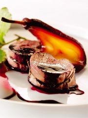 Noisettes de chevreuil aux poires façon Compagnons du Goût
Photo : © Compagnons du Goût