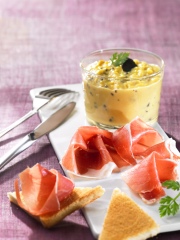 Oeufs brouillés aux truffes et Jambon Serrano Consorcio