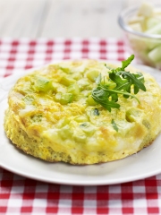 Omelette de concombre et tomme de Savoie
Photo : © Amiel / Souksisavanh