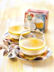 Pana cotta coco vanille, gelée et coulis passion
Photo : © Suzi Wan