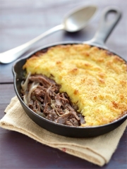 Parmentier de bœuf de Chalosse braisé aux échalotes caramélisées
Photo : © P.L. Viel / Stylisme : V. Drouet