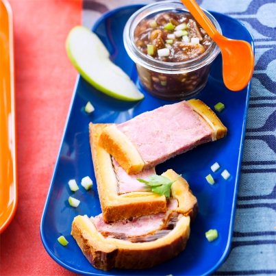 Pâté en croûte et son chutney pommes-figues
Photo : © Infocharcuteries