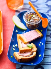 Pâté en croûte et son chutney pommes-figues
