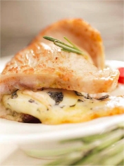 Picatta de veau aux olives vertes et à la Fourme d'Ambert