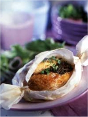 Suprêmes de Pintade en Papillote à la Tapenade
Photo : © www.pintade-cip.com