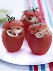 Piquillos de tomates farcies aux encornets