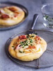 Mini pizza au Vacherin Mont d'Or AOC
Photo : © Fromages de Suisse