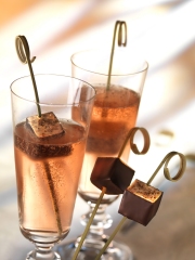 Plongeon de foie gras au chocolat
Photo : © Frédéric Arnaud / Delpeyrat