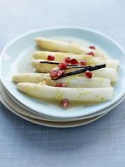 Poêlée d'asperges blanches des sables des Landes vanillées
Photo : © J.C Amiel / Stylisme : M. Leteuré